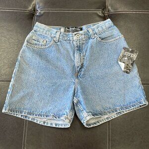 (T) 5ive Jungle & Co Women's Jean Shorts